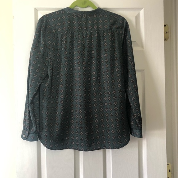 Ann Taylor Loft top - Picture 3 of 3